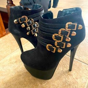 6” heels from wildpair size 6